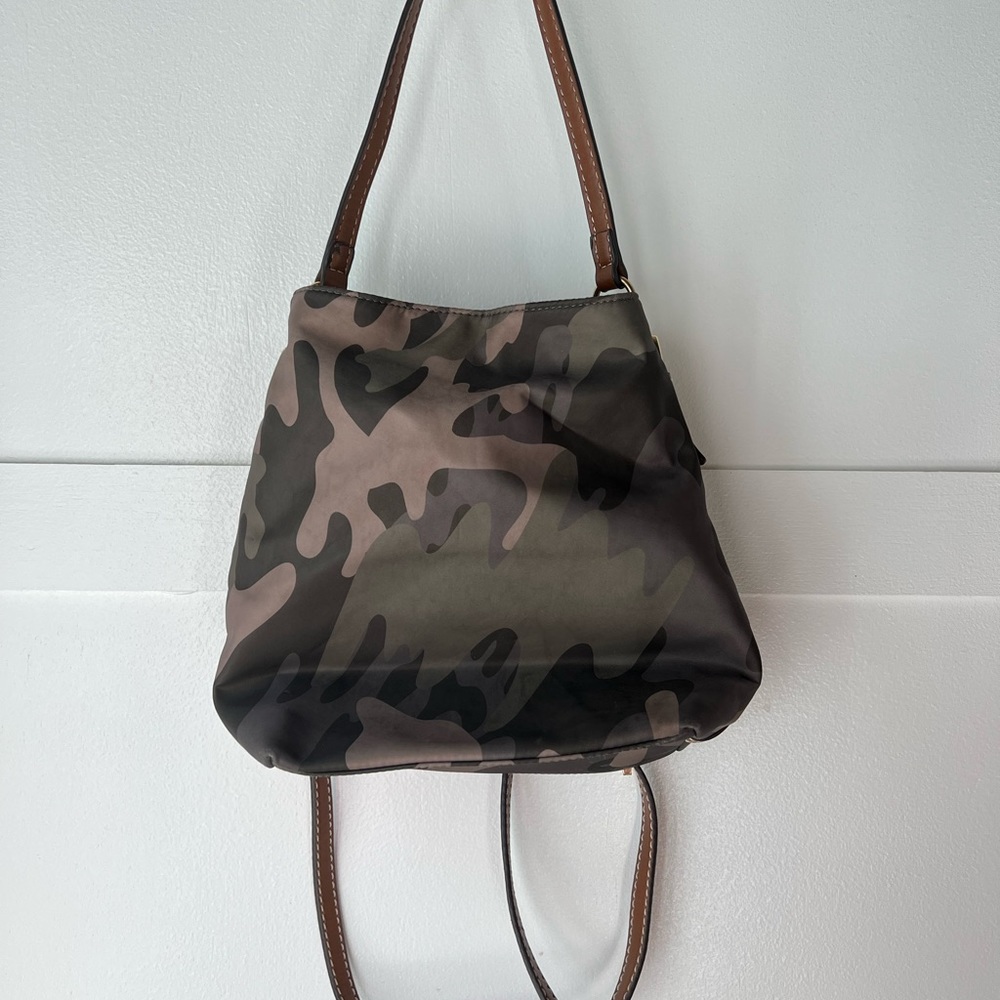 Tommy Hilfiger Julia Camo purse